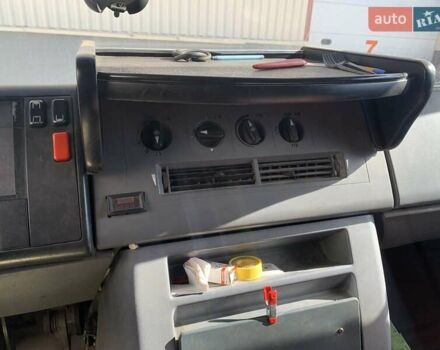 Белый Мерседес Варио, объемом двигателя 4.2 л и пробегом 600 тыс. км за 10000 $, фото 10 на Automoto.ua