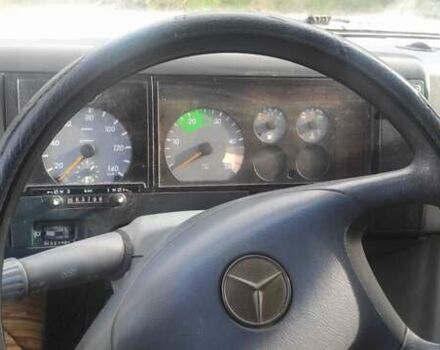 Белый Мерседес Варио, объемом двигателя 2.87 л и пробегом 663 тыс. км за 7500 $, фото 7 на Automoto.ua