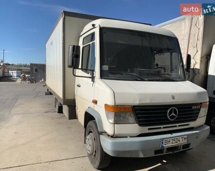 Белый Мерседес Варио, объемом двигателя 4.2 л и пробегом 600 тыс. км за 10000 $, фото 1 на Automoto.ua