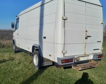 Белый Мерседес Варио, объемом двигателя 4.3 л и пробегом 485 тыс. км за 12500 $, фото 6 на Automoto.ua