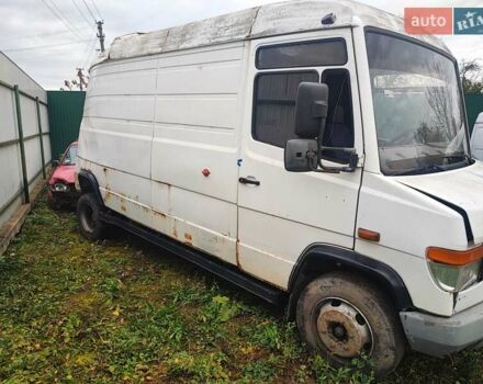 Белый Мерседес Варио, объемом двигателя 4.3 л и пробегом 550 тыс. км за 6800 $, фото 9 на Automoto.ua