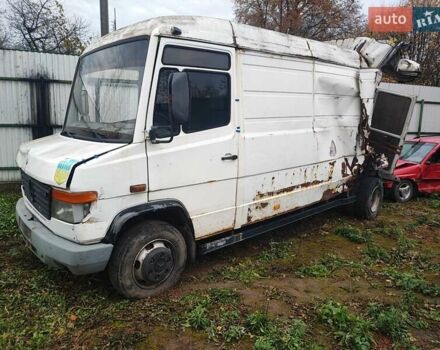 Белый Мерседес Варио, объемом двигателя 4.3 л и пробегом 550 тыс. км за 6800 $, фото 7 на Automoto.ua