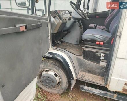 Белый Мерседес Варио, объемом двигателя 4.3 л и пробегом 550 тыс. км за 6800 $, фото 3 на Automoto.ua