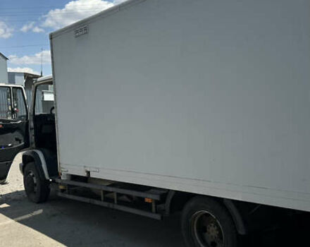 Білий Мерседес Варіо, об'ємом двигуна 4.25 л та пробігом 265 тис. км за 22000 $, фото 5 на Automoto.ua