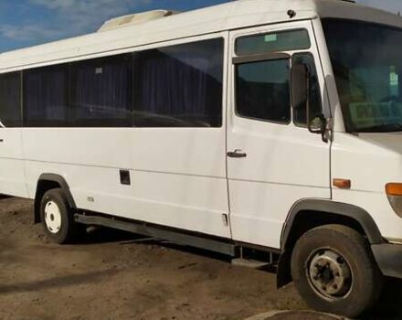 Білий Мерседес Варіо, об'ємом двигуна 4.2 л та пробігом 500 тис. км за 9000 $, фото 13 на Automoto.ua