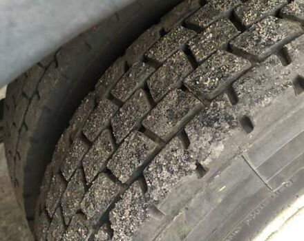 Білий Мерседес Варіо, об'ємом двигуна 4.2 л та пробігом 500 тис. км за 9000 $, фото 9 на Automoto.ua