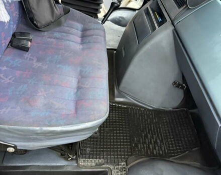 Белый Мерседес Варио, объемом двигателя 4.25 л и пробегом 582 тыс. км за 11500 $, фото 24 на Automoto.ua