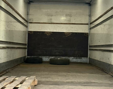 Белый Мерседес Варио, объемом двигателя 4.25 л и пробегом 582 тыс. км за 11500 $, фото 9 на Automoto.ua