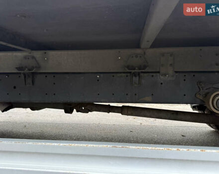 Белый Мерседес Варио, объемом двигателя 4.25 л и пробегом 582 тыс. км за 11500 $, фото 12 на Automoto.ua