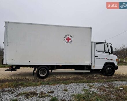 Белый Мерседес Варио, объемом двигателя 4.25 л и пробегом 327 тыс. км за 23500 $, фото 6 на Automoto.ua