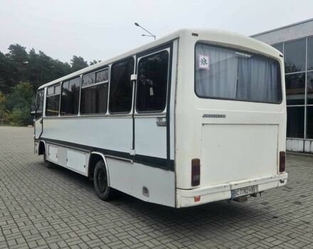 Мерседес Варио 1991 в Львове на Automoto.ua Белый Мерседес Варио, объемом двигателя 6 л и пробегом 660 тыс. км за 9900 $, фото 4 на Automoto.ua
