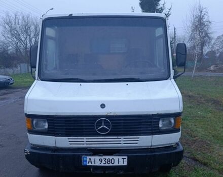 Белый Мерседес Варио, объемом двигателя 4.2 л и пробегом 3 тыс. км за 2400 $, фото 1 на Automoto.ua