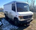 Белый Мерседес Варио, объемом двигателя 29 л и пробегом 700 тыс. км за 6500 $, фото 1 на Automoto.ua
