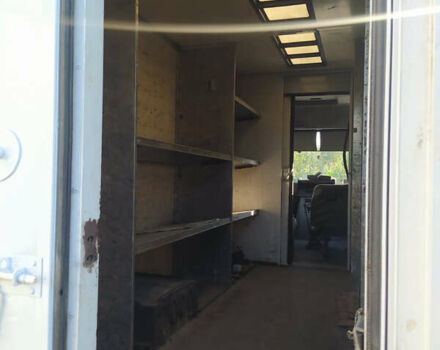 Белый Мерседес Варио, объемом двигателя 2.9 л и пробегом 3 тыс. км за 11600 $, фото 5 на Automoto.ua