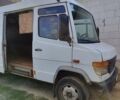 Белый Мерседес Варио, объемом двигателя 4.25 л и пробегом 300 тыс. км за 5900 $, фото 2 на Automoto.ua