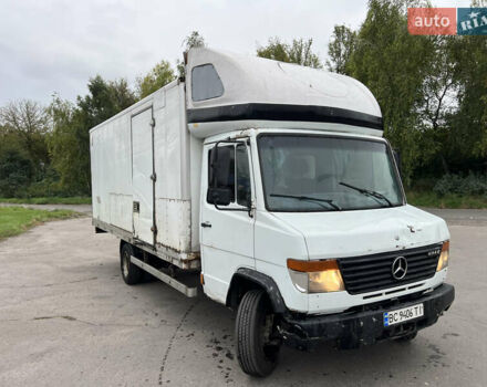 Белый Мерседес Варио, объемом двигателя 4.25 л и пробегом 500 тыс. км за 6000 $, фото 2 на Automoto.ua