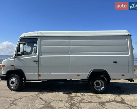 Білий Мерседес Варіо, об'ємом двигуна 2.87 л та пробігом 561 тис. км за 8000 $, фото 6 на Automoto.ua