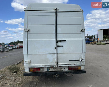 Білий Мерседес Варіо, об'ємом двигуна 4.25 л та пробігом 400 тис. км за 13500 $, фото 3 на Automoto.ua