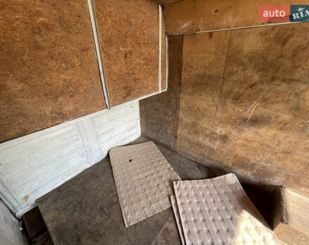 Мерседес Варио 2004 в Сваляве на Automoto.ua Белый Мерседес Варио, объемом двигателя 4.3 л и пробегом 470 тыс. км за 14700 $, фото 10 на Automoto.ua