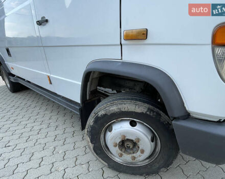 Мерседес Варио 2004 в Сваляве на Automoto.ua Белый Мерседес Варио, объемом двигателя 4.3 л и пробегом 470 тыс. км за 14700 $, фото 25 на Automoto.ua