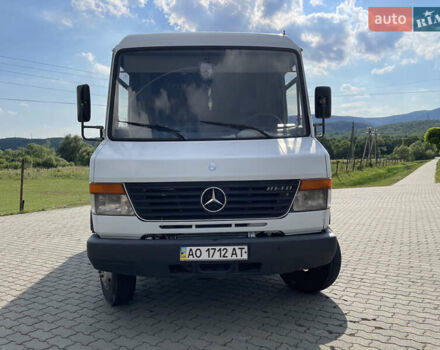 Мерседес Варио 2004 в Сваляве на Automoto.ua Белый Мерседес Варио, объемом двигателя 4.3 л и пробегом 470 тыс. км за 14700 $, фото 19 на Automoto.ua