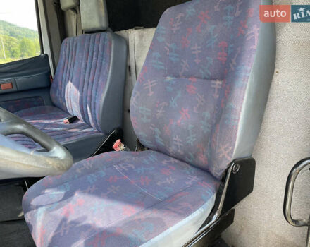 Мерседес Варио 2004 в Сваляве на Automoto.ua Белый Мерседес Варио, объемом двигателя 4.3 л и пробегом 470 тыс. км за 14700 $, фото 16 на Automoto.ua