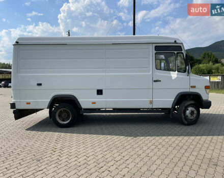 Мерседес Варио 2004 в Сваляве на Automoto.ua Белый Мерседес Варио, объемом двигателя 4.3 л и пробегом 470 тыс. км за 14700 $, фото 21 на Automoto.ua