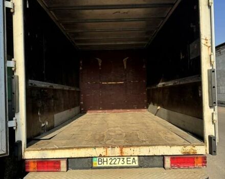 Білий Мерседес Варіо, об'ємом двигуна 4.25 л та пробігом 183 тис. км за 16500 $, фото 3 на Automoto.ua