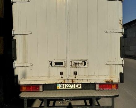 Білий Мерседес Варіо, об'ємом двигуна 4.25 л та пробігом 183 тис. км за 16500 $, фото 2 на Automoto.ua