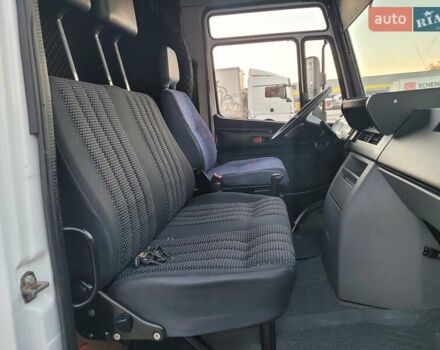 Білий Мерседес Варіо, об'ємом двигуна 4.25 л та пробігом 557 тис. км за 21500 $, фото 23 на Automoto.ua