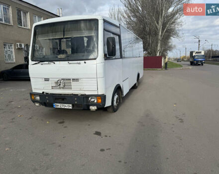 Білий Мерседес Варіо, об'ємом двигуна 3.97 л та пробігом 600 тис. км за 9300 $, фото 2 на Automoto.ua