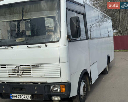 Білий Мерседес Варіо, об'ємом двигуна 3.97 л та пробігом 600 тис. км за 9300 $, фото 9 на Automoto.ua