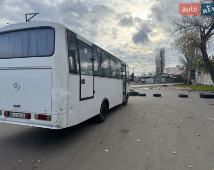 Білий Мерседес Варіо, об'ємом двигуна 3.97 л та пробігом 600 тис. км за 9300 $, фото 17 на Automoto.ua