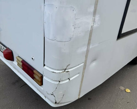 Білий Мерседес Варіо, об'ємом двигуна 3.97 л та пробігом 600 тис. км за 9300 $, фото 15 на Automoto.ua