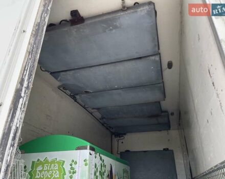 Белый Мерседес Варио, объемом двигателя 4 л и пробегом 855 тыс. км за 4999 $, фото 2 на Automoto.ua