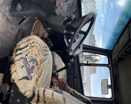 Белый Мерседес Варио, объемом двигателя 4 л и пробегом 855 тыс. км за 4999 $, фото 5 на Automoto.ua