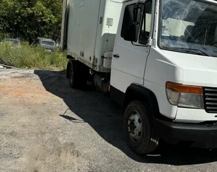 Белый Мерседес Варио, объемом двигателя 4.25 л и пробегом 650 тыс. км за 6000 $, фото 3 на Automoto.ua