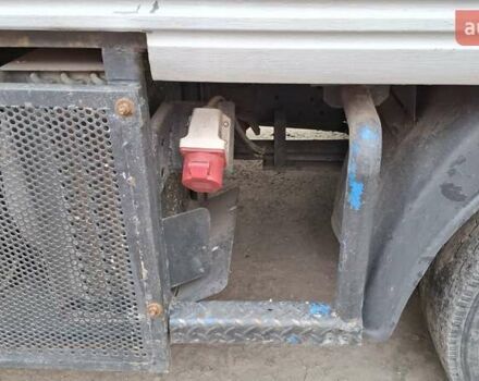 Білий Мерседес Варіо, об'ємом двигуна 4.25 л та пробігом 500 тис. км за 10500 $, фото 6 на Automoto.ua