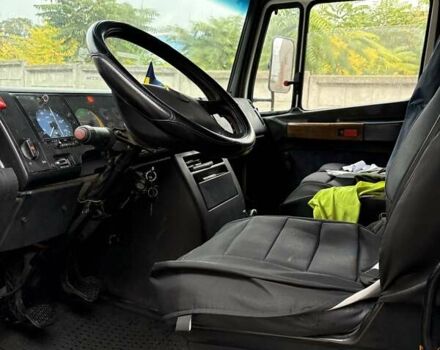 Білий Мерседес Варіо, об'ємом двигуна 4.25 л та пробігом 600 тис. км за 10500 $, фото 6 на Automoto.ua