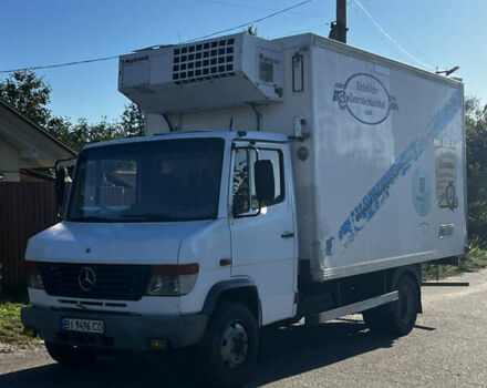 Белый Мерседес Варио, объемом двигателя 4.25 л и пробегом 633 тыс. км за 10500 $, фото 1 на Automoto.ua