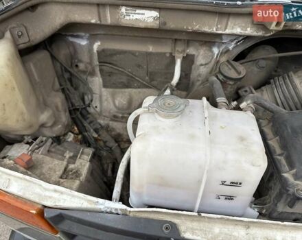 Білий Мерседес Варіо, об'ємом двигуна 4.25 л та пробігом 600 тис. км за 10500 $, фото 16 на Automoto.ua