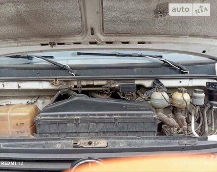 Белый Мерседес Варио, объемом двигателя 2.87 л и пробегом 402 тыс. км за 10500 $, фото 5 на Automoto.ua