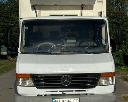 Белый Мерседес Варио, объемом двигателя 4.25 л и пробегом 633 тыс. км за 10500 $, фото 2 на Automoto.ua