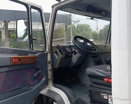 Белый Мерседес Варио, объемом двигателя 2.87 л и пробегом 402 тыс. км за 10500 $, фото 13 на Automoto.ua