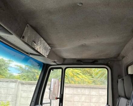 Білий Мерседес Варіо, об'ємом двигуна 4.25 л та пробігом 600 тис. км за 10500 $, фото 8 на Automoto.ua