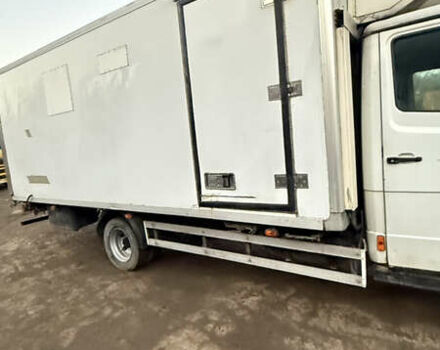 Белый Мерседес Варио, объемом двигателя 4.25 л и пробегом 500 тыс. км за 11000 $, фото 10 на Automoto.ua