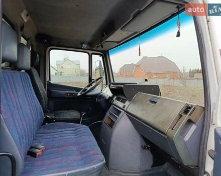 Белый Мерседес Варио, объемом двигателя 4.25 л и пробегом 670 тыс. км за 18000 $, фото 5 на Automoto.ua