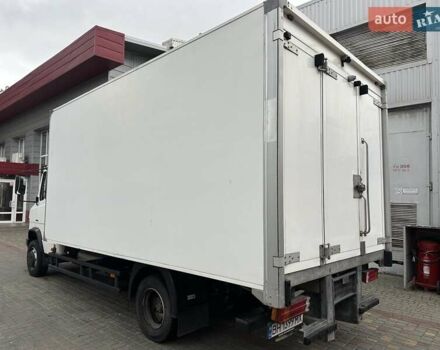 Белый Мерседес Варио, объемом двигателя 4.25 л и пробегом 198 тыс. км за 29000 $, фото 2 на Automoto.ua