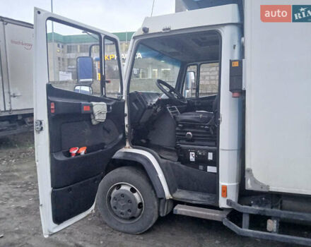 Белый Мерседес Варио, объемом двигателя 4.25 л и пробегом 568 тыс. км за 21500 $, фото 2 на Automoto.ua