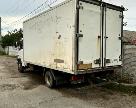 Білий Мерседес Варіо, об'ємом двигуна 2.9 л та пробігом 100 тис. км за 5200 $, фото 4 на Automoto.ua